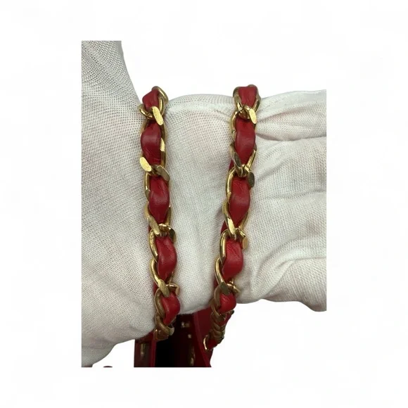 CHANEL Authentic Grand Shopping Tote (GST) in Red Leather — Iconic Shoulder Bag - Picture 5 of 10